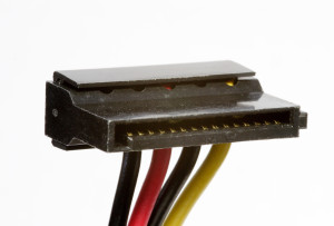 Sata power plug
